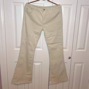 Women's BellBottom Stretch Fit Flared Corduroy Jeans White size XL